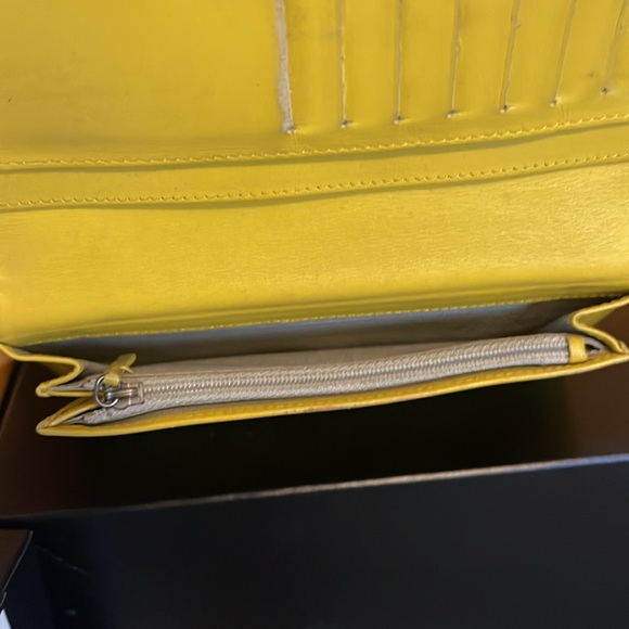 Chanel Wallet - Picture 11 of 16